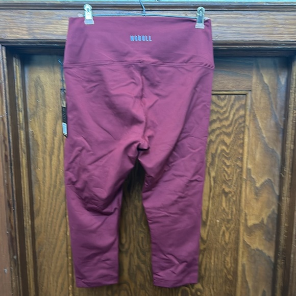 NOBULL High-Rise Matte Tight 21" Cabernet size M - Picture 2 of 4